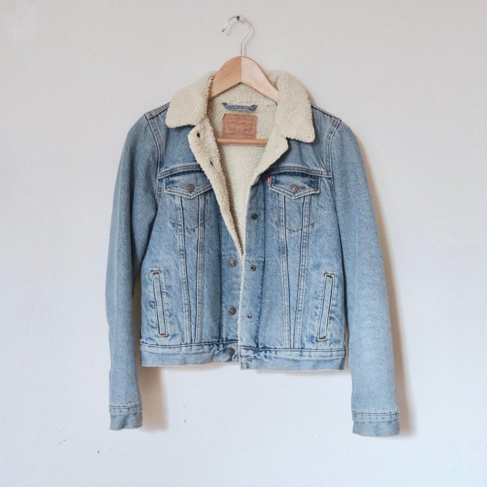 ☆ NEW! Levi's Original Sherpa Lined Trucker Jacket ☆